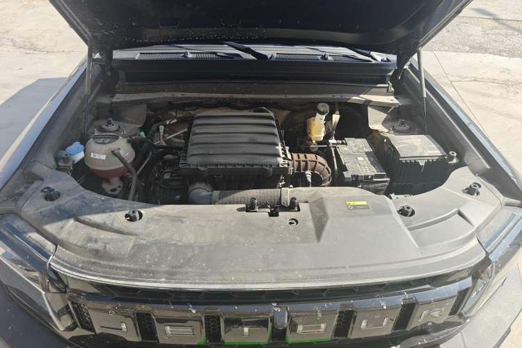 Used JETOUR Traveler 2025 2.0TD DCT XWD Discovery Engine Bay