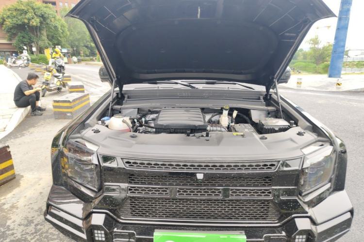 Used JETOUR Traveler 2025 2.0TD DCT Four-Wheel Drive Star Guardian Engine Bay