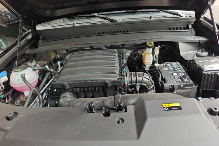 Used JETOUR Traveler 2025 2.0TD DCT XWD Cross-country Engine Bay