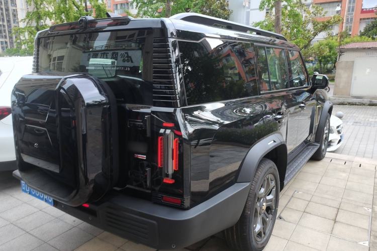 Used JETOUR Traveler 2025 2.0TD XWD Conquer Extended Version 7 Seats Exterior 5