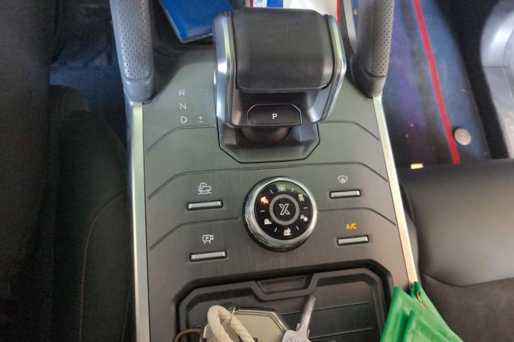 Used JETOUR Traveler 2025 2.0TD DCT XWD Cross-country Gear Lever