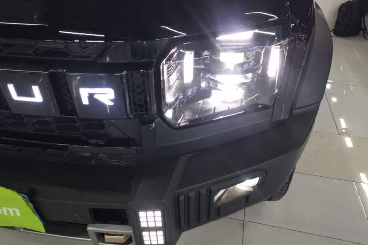 Used JETOUR Traveler 2025 2.0TD Automatic XWD Conquest Left Front Headlight