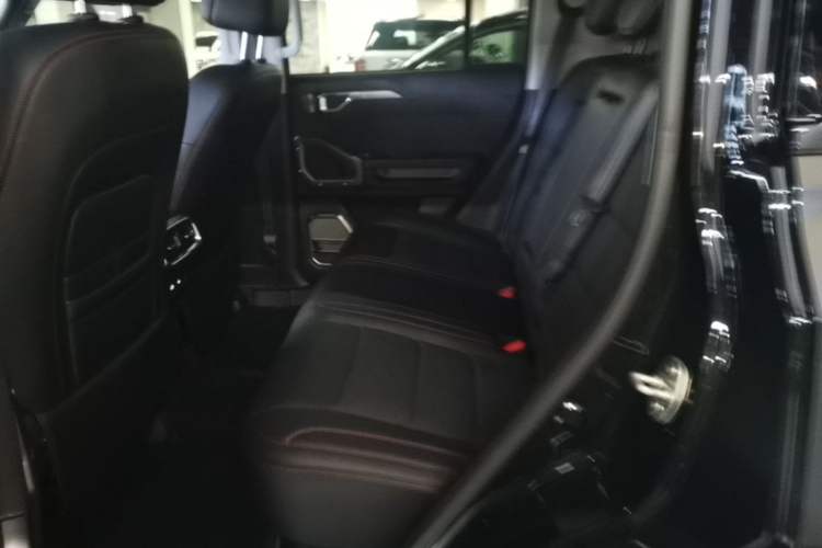 Used JETOUR Traveler 2025 2.0TD Automatic XWD Conquest Left Rear Seat