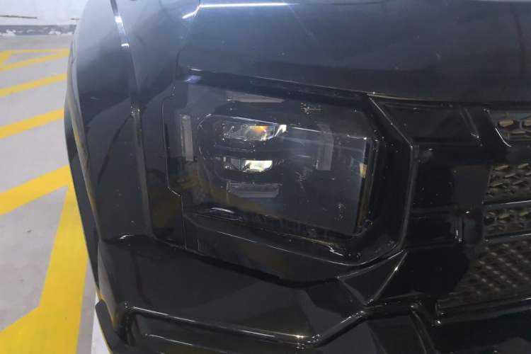 Used JETOUR Traveler 2025 2.0TD DCT Four-Wheel Drive Star Guardian Right Front Headlight