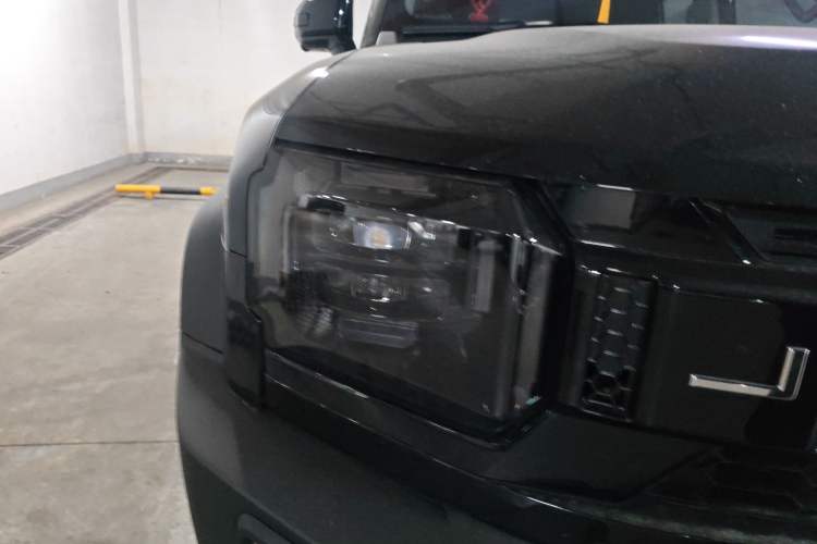 Used JETOUR Traveler 2025 Model—1.5TD DCT Exploration + Smooth Driving Edition Right Front Headlight