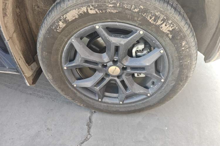 Used JETOUR Traveler 2025 2.0TD DCT XWD Discovery Right Front Wheel Hub