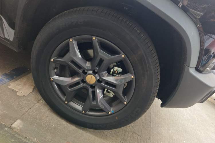 Used JETOUR Traveler 2025 2.0TD DCT XWD Cross-country Right Front Wheel Hub