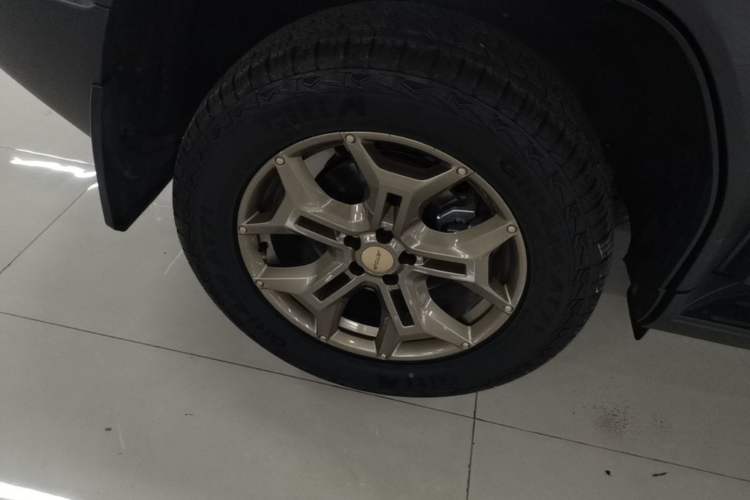 Used JETOUR Traveler 2025 2.0TD Automatic XWD Conquest Right Rear Wheel Hub