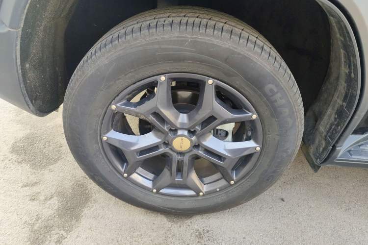 Used JETOUR Traveler 2025 2.0TD DCT XWD Cross-country Right Rear Wheel Hub