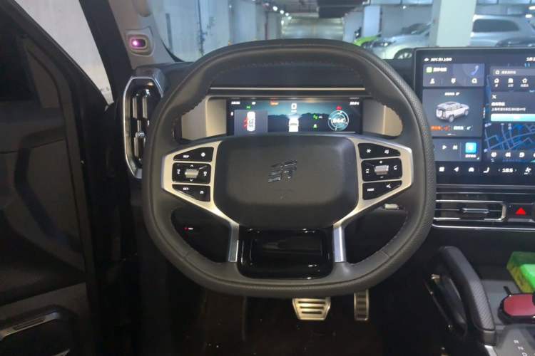 Used JETOUR Traveler 2025 2.0TD DCT Four-Wheel Drive Star Guardian Steering Wheel