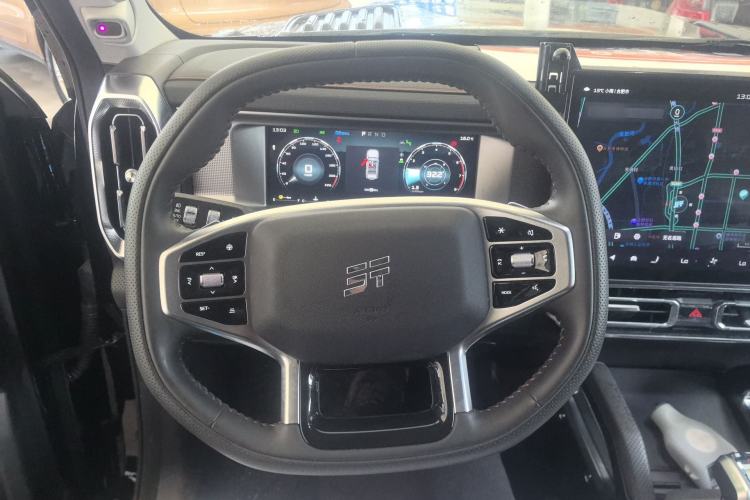 Used JETOUR Traveler 2025 2.0TD DCT Four-Wheel Drive Star Guardian Steering Wheel