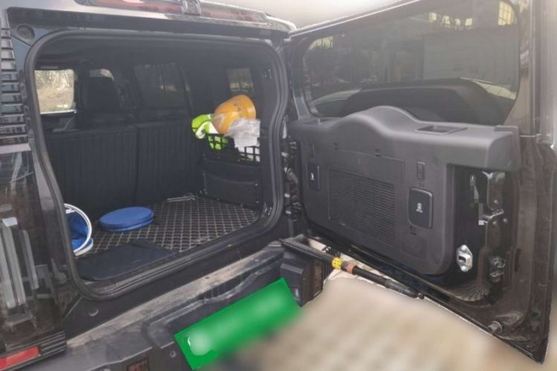 Used JETOUR Traveler 2025 2.0T Automatic All-Wheel Drive 200 000 Yuan Commemorative Edition Trunk
