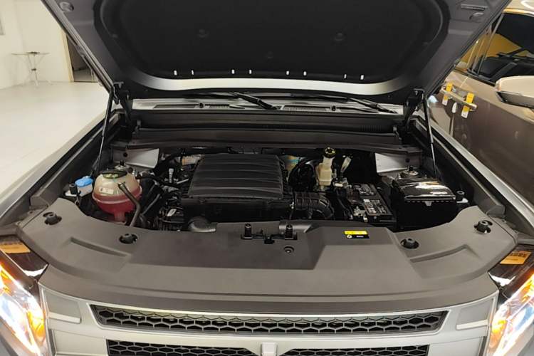 Used JETOUR Traveler 2025 2.0TD DCT Four-Wheel Drive Star Guardian Engine Bay