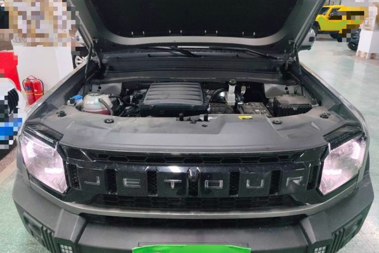 Used JETOUR Traveler 2025 2.0TD DCT XWD Cross-country Engine Bay
