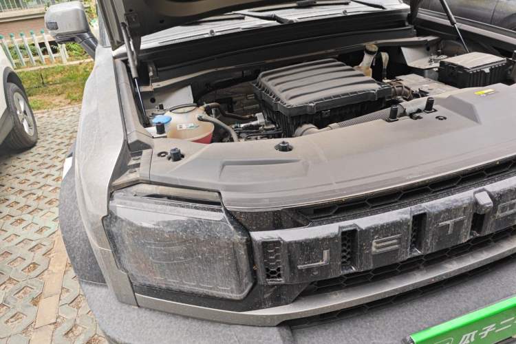 Used JETOUR Traveler 2025 2.0TD DCT XWD Cross-country Engine Bay Right