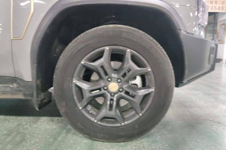 Used JETOUR Traveler 2025 2.0TD DCT XWD Cross-country Right Front Wheel Hub