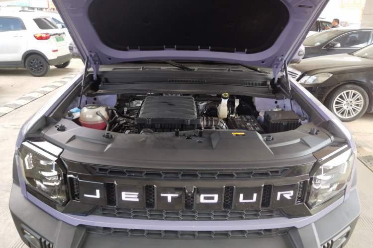 Used JETOUR Traveler 2025 2.0T DCT Star & Moon Goddess Engine Bay