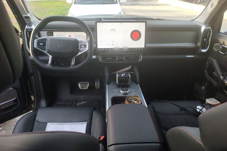Used JETOUR Traveler 2025 2.0TD DCT XWD Cross-country Center Console