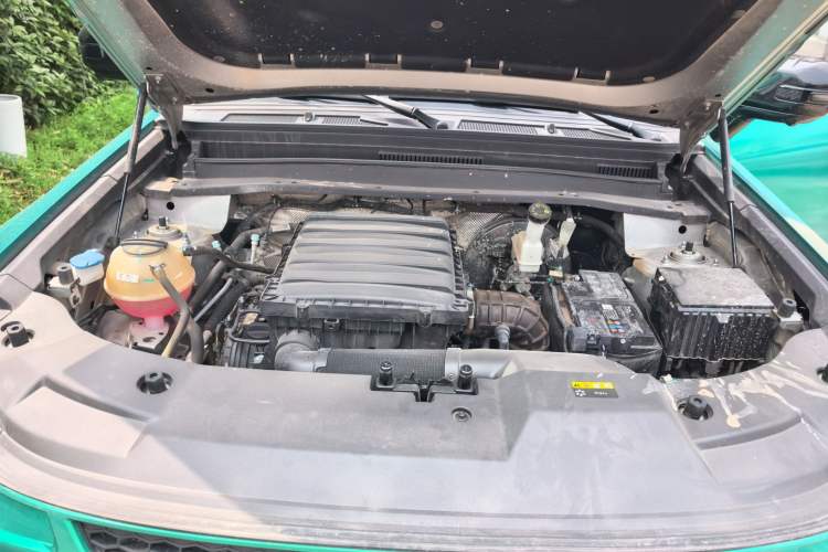 Used JETOUR Traveler 2025 2.0TD DCT Four-Wheel Drive Star Guardian Engine Bay