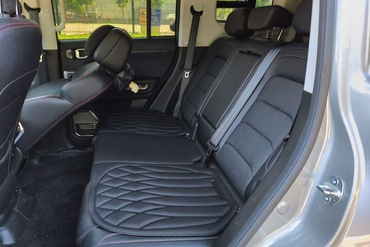 Used JETOUR Traveler 2025 2.0TD XWD Conquer+ Extended Version 7 Seats Left Rear Seat