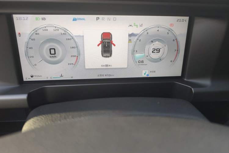 Used JETOUR Traveler 2025 2.0TD DCT XWD Cross-country Odometer Close Up
