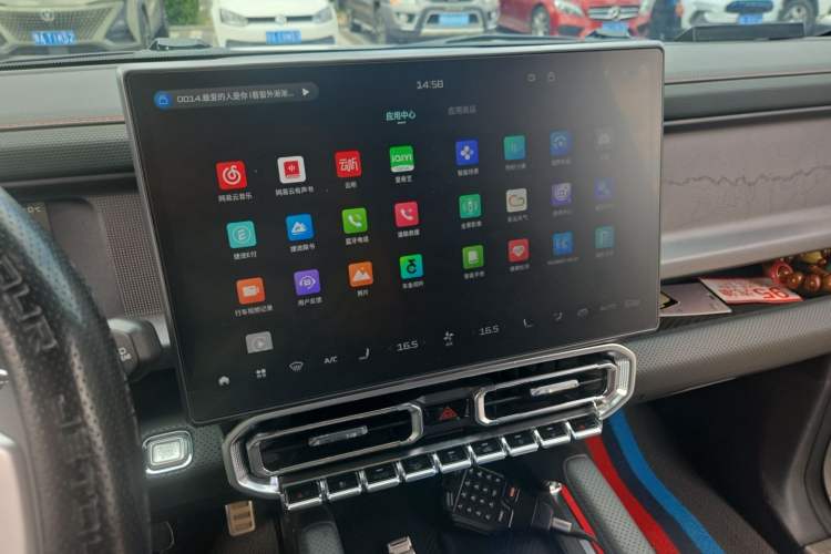 Used JETOUR Traveler 2025 2.0T Automatic All-Wheel Drive 200 000 Yuan Commemorative Edition Audio And AC Panel