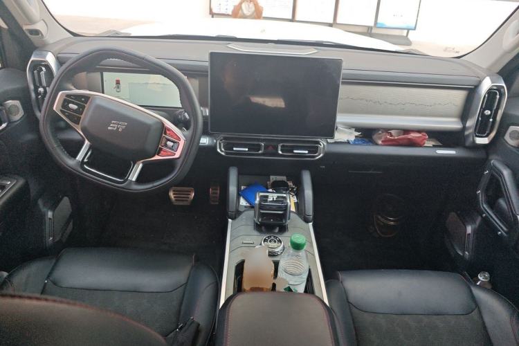 Used JETOUR Traveler 2025 2.0TD XWD Conquer Extended Version 7 Seats Center Console