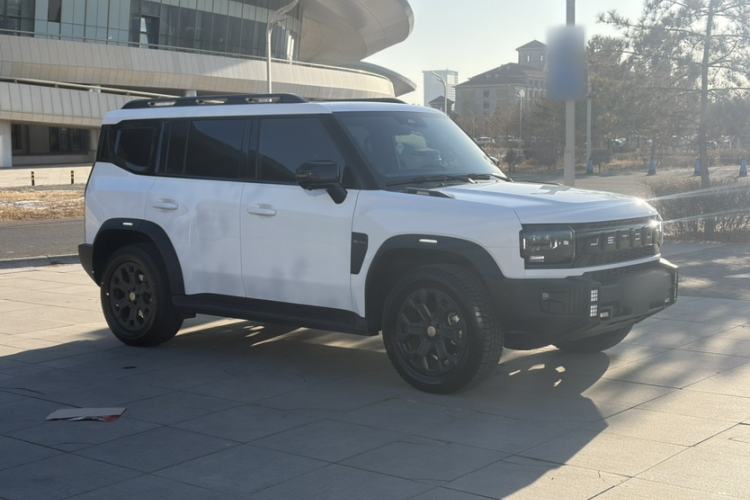 Used JETOUR Traveler 2025 2.0T Automatic All-Wheel Drive 200 000 Yuan Commemorative Edition Exterior 2