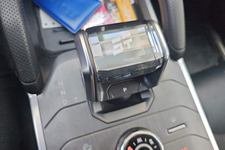 Used JETOUR Traveler 2025 2.0TD XWD Conquer Extended Version 7 Seats Gear Lever