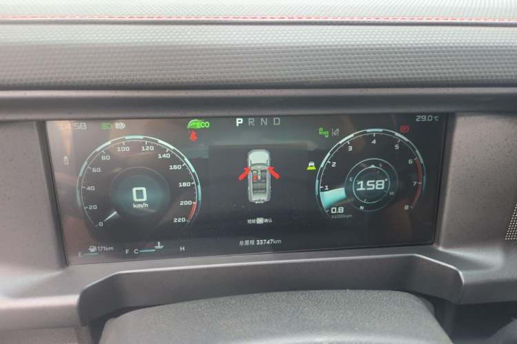 Used JETOUR Traveler 2025 2.0T Automatic All-Wheel Drive 200 000 Yuan Commemorative Edition Instrument Cluster