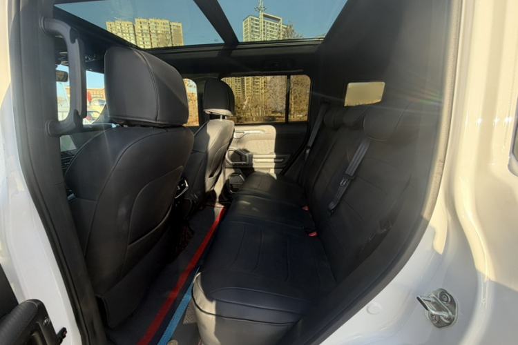 Used JETOUR Traveler 2025 2.0T Automatic All-Wheel Drive 200 000 Yuan Commemorative Edition Interior 3