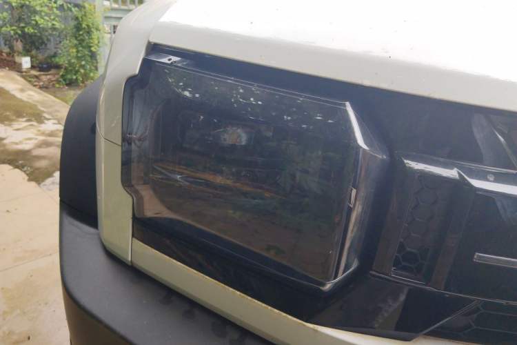 Used JETOUR Traveler 2025 2.0TD XWD Conquer Extended Version 7 Seats Right Front Headlight