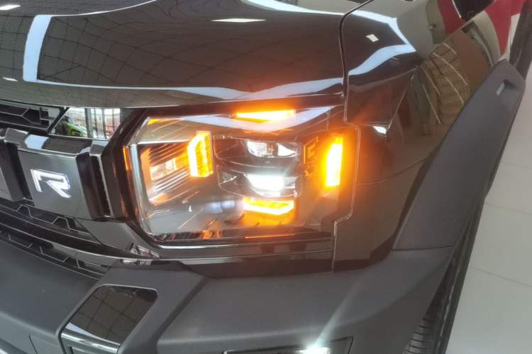 Used JETOUR Traveler 2026 Model 2.0TD XWD Discovery Left Front Headlight