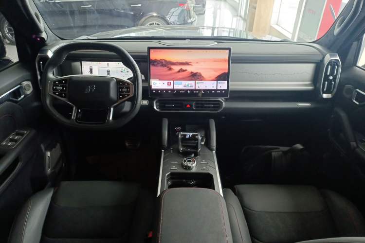 Used JETOUR Traveler C-DM 2024 C-DM 208KM Mountain & Wilderness Edition Center Console