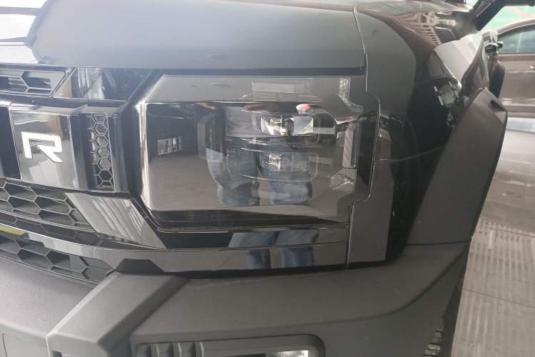 Used JETOUR Traveler C-DM 2024 C-DM 208KM Mountain & Wilderness Edition Left Front Headlight