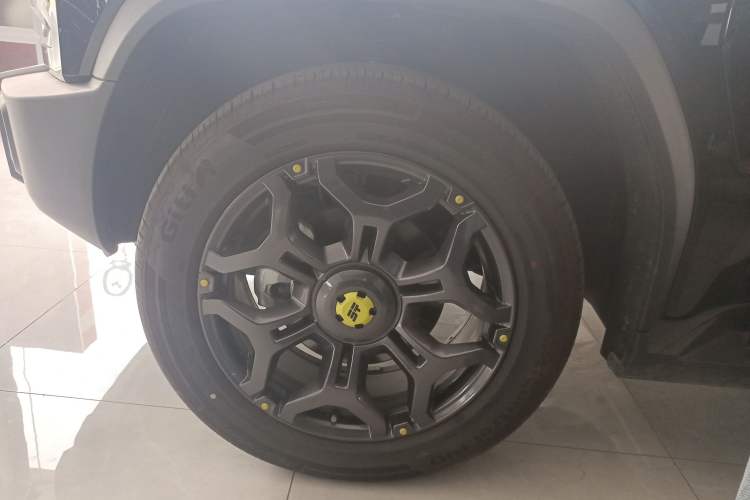 Used JETOUR Traveler C-DM 2024 C-DM 208KM Mountain & Wilderness Edition Left Front Wheel Hub
