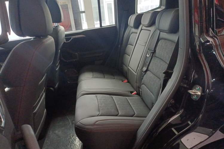 Used JETOUR Traveler C-DM 2024 C-DM 208KM Mountain & Wilderness Edition Left Rear Seat