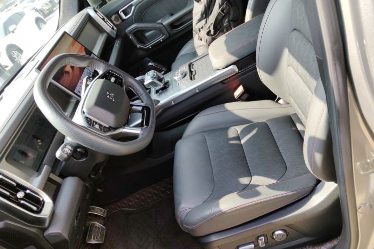 Used JETOUR Traveler C-DM 2024 C-DM 208KM Mountain & Wilderness Edition Left Front Seat