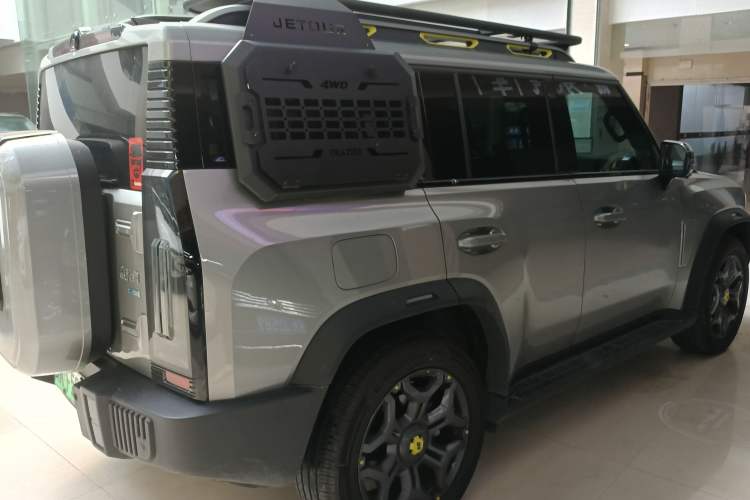 Used JETOUR Traveler C-DM 2024 C-DM 208KM Mountain & Wilderness Edition Exterior 9