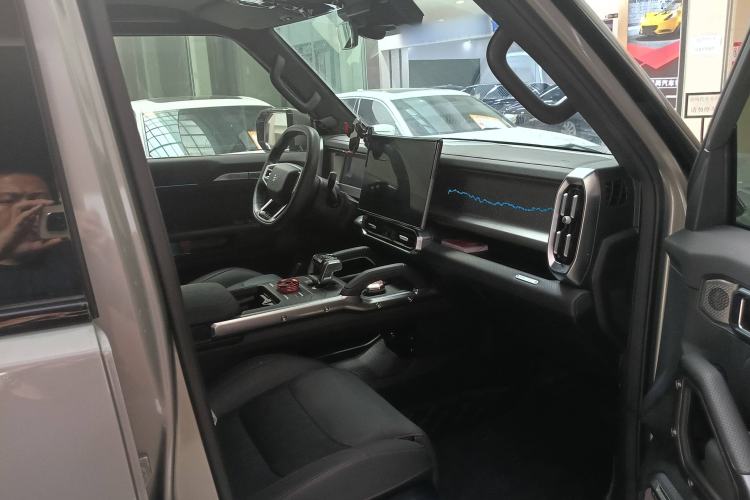 Used JETOUR Traveler C-DM 2024 C-DM 208KM Mountain & Wilderness Edition Interior 13