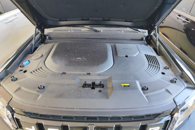 Used JETOUR Traveler C-DM 2024 C-DM 208KM Mountain & Wilderness Edition Engine Bay