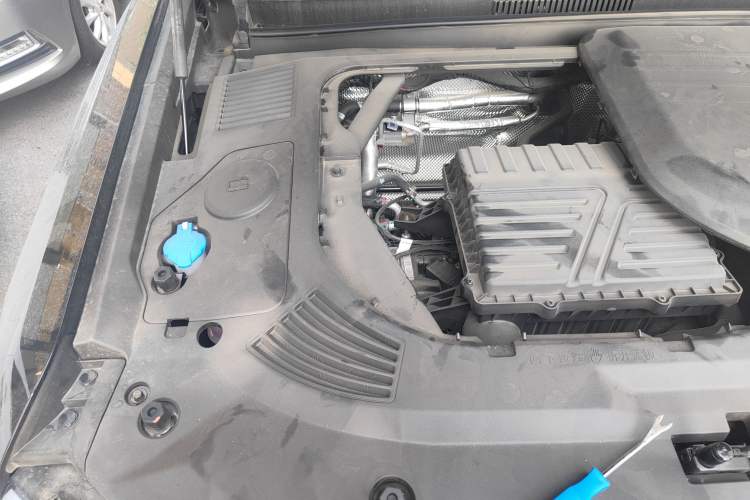 Used JETOUR Traveler C-DM 2024 C-DM 129KM Linye Edition Engine Bay Right