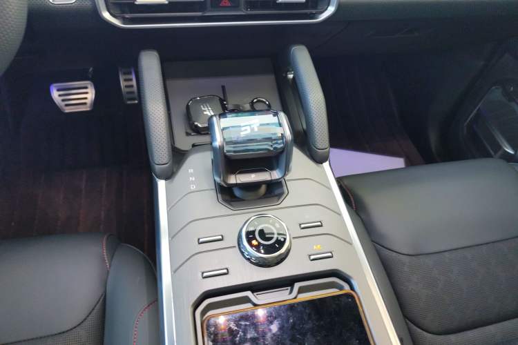 Used JETOUR Traveler C-DM 2024 C-DM 208KM Mountain & Wilderness Edition Gear Lever