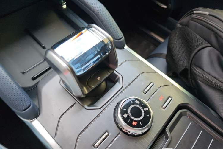 Used JETOUR Traveler C-DM 2024 C-DM 208KM Mountain & Wilderness Edition Gear Lever
