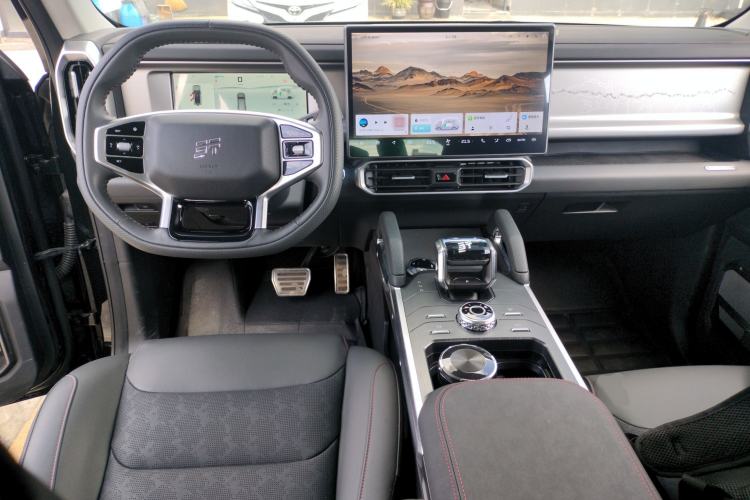 Used JETOUR Traveler C-DM 2024 C-DM 129KM Wilderness Edition Interior 2