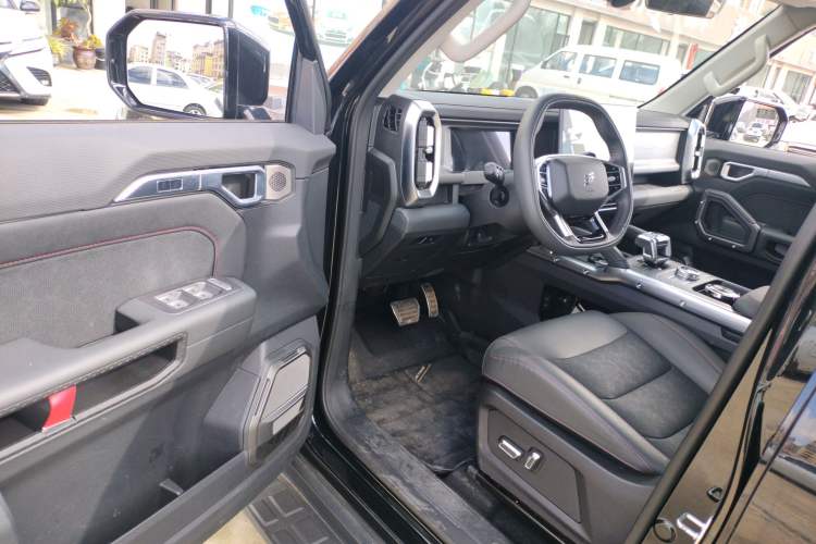 Used JETOUR Traveler C-DM 2024 C-DM 129KM Wilderness Edition Interior 3