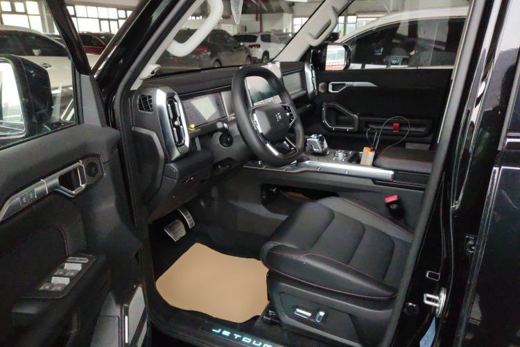 Used JETOUR Traveler C-DM 2024 C-DM 129KM Linye Edition Interior 3