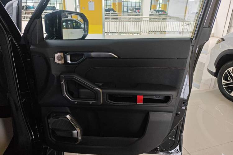 Used JETOUR Traveler C-DM 2024 C-DM 208KM Mountain & Wilderness Edition Interior 5