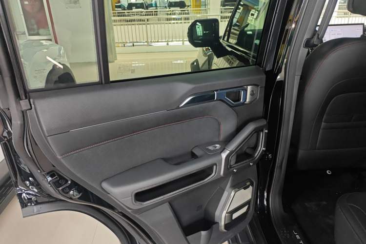 Used JETOUR Traveler C-DM 2024 C-DM 208KM Mountain & Wilderness Edition Interior 8