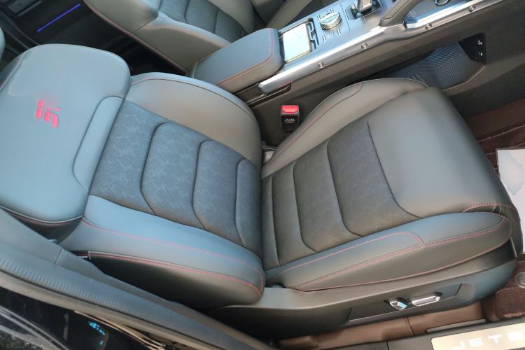 Used JETOUR Traveler C-DM 2024 C-DM 208KM Mountain & Wilderness Edition Right Front Seat